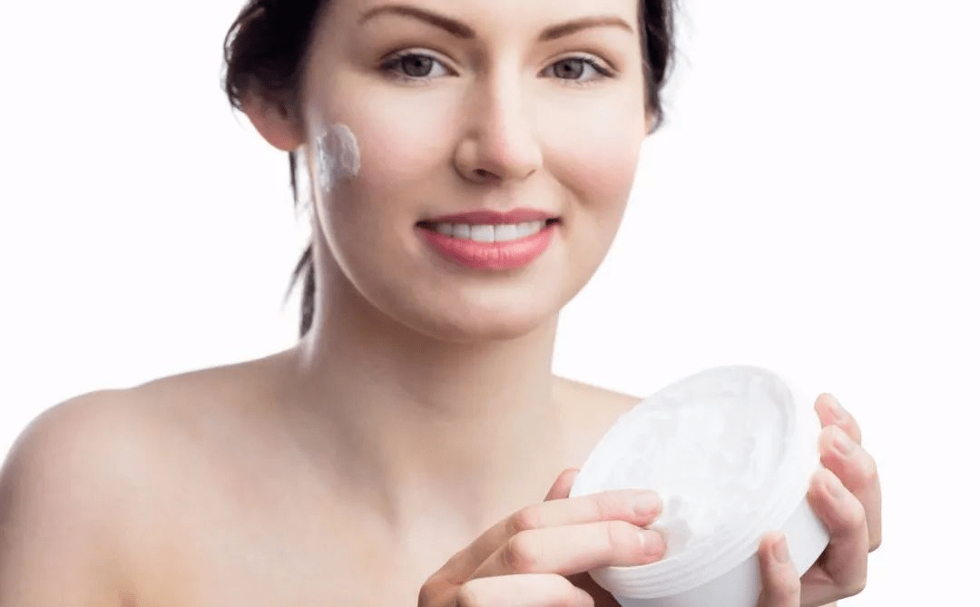 护肤品里的香精对皮肤有害吗？