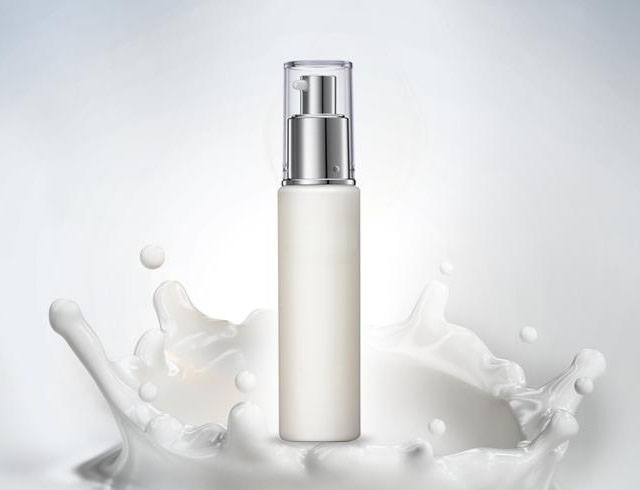 乳液产品中有香味在于添加香精且是恰到好处的量的香精